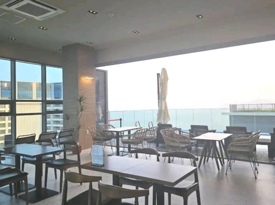Апартаменты Haeundae Ocean Family Пусан Экстерьер фото
